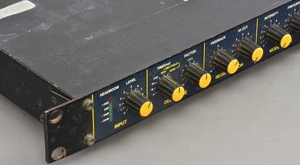 Korg-SDD-1000 Digital Delay